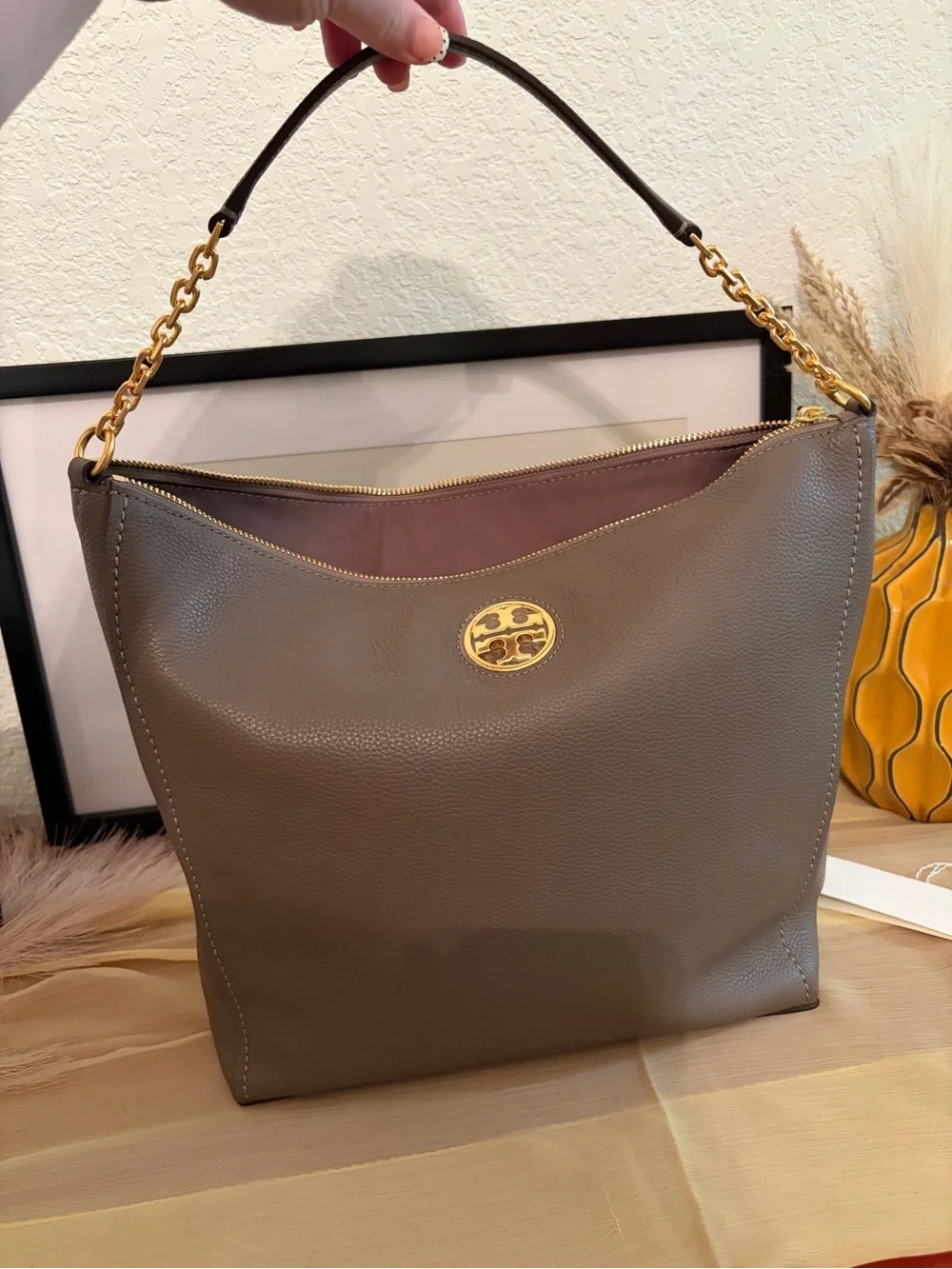 Tory Burch-silver maple color, Carson hobo. NWT.